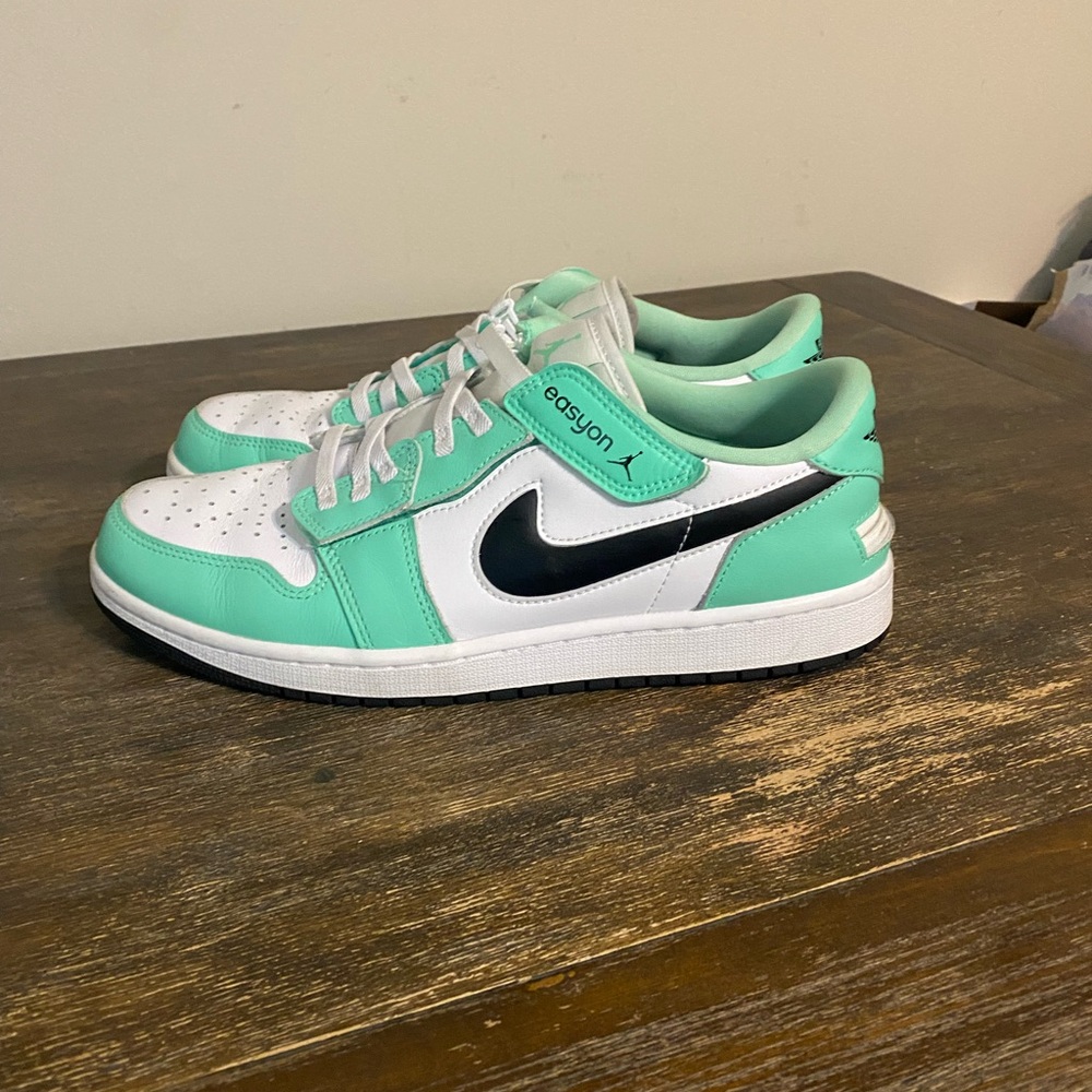 Jordan 1 low Easyon sneakers size 11 in good condition!